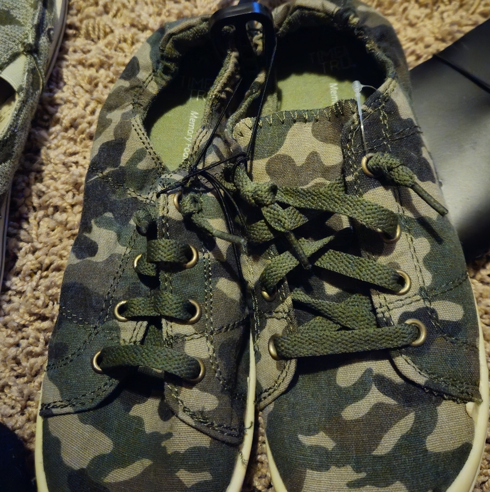 Green Camouflage Sneakers with Black Laces